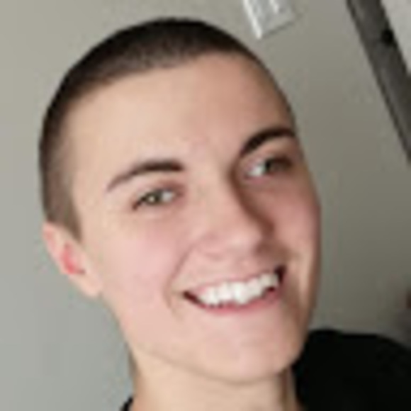 Meet your Posher, Rachel - Picture 1 of 1